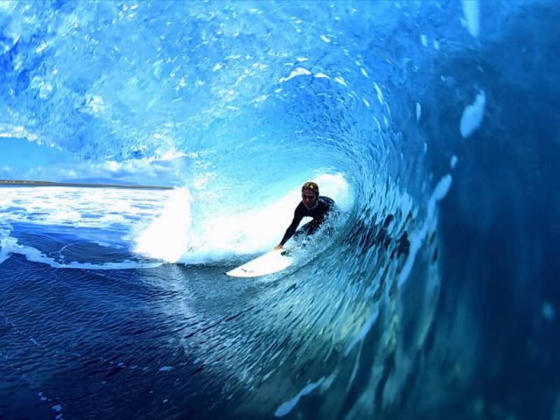  24 December 6 and the Billabong Pipeline Masters at Ehukai Beach 