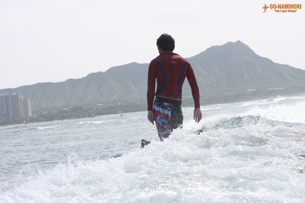 ハワイの壁紙 On The Surf World サーフィン Let S Surf Into Diamond Head Hawaii プラスハワイ