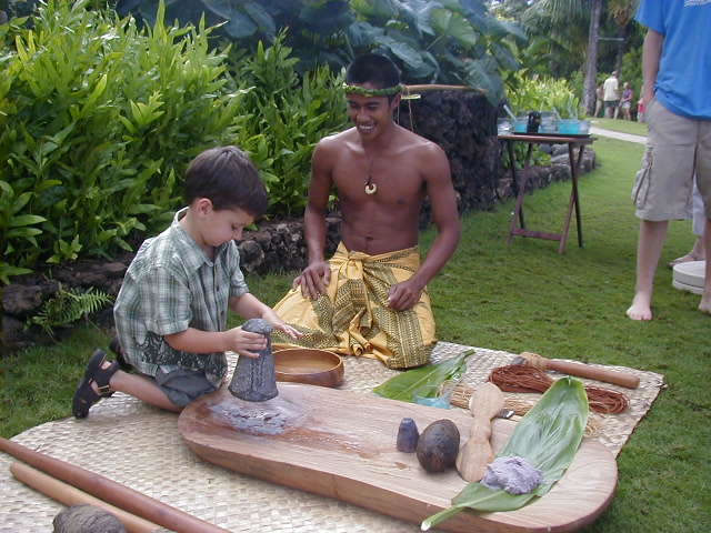 古代ハワイ、ポイを作る体験−２