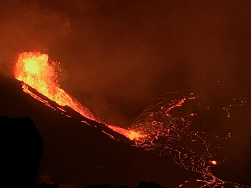 キラウエア火山で新たな噴火を確認（動画あり）