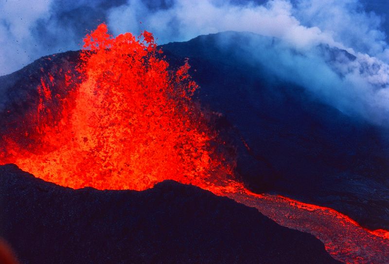ハワイ島住民にマウナロア噴火の可能性を警告
