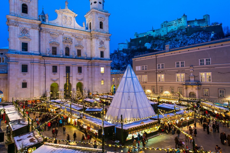 ザルツブルグ、雰囲気のある優雅で楽しいクリスマスマーケット